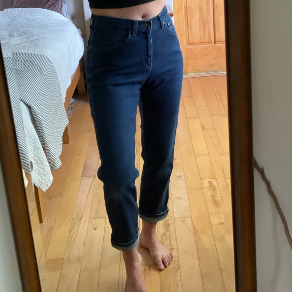 Vintage 90s Lee Dark Rinse High Rise Straight Leg Jeans Size 8S